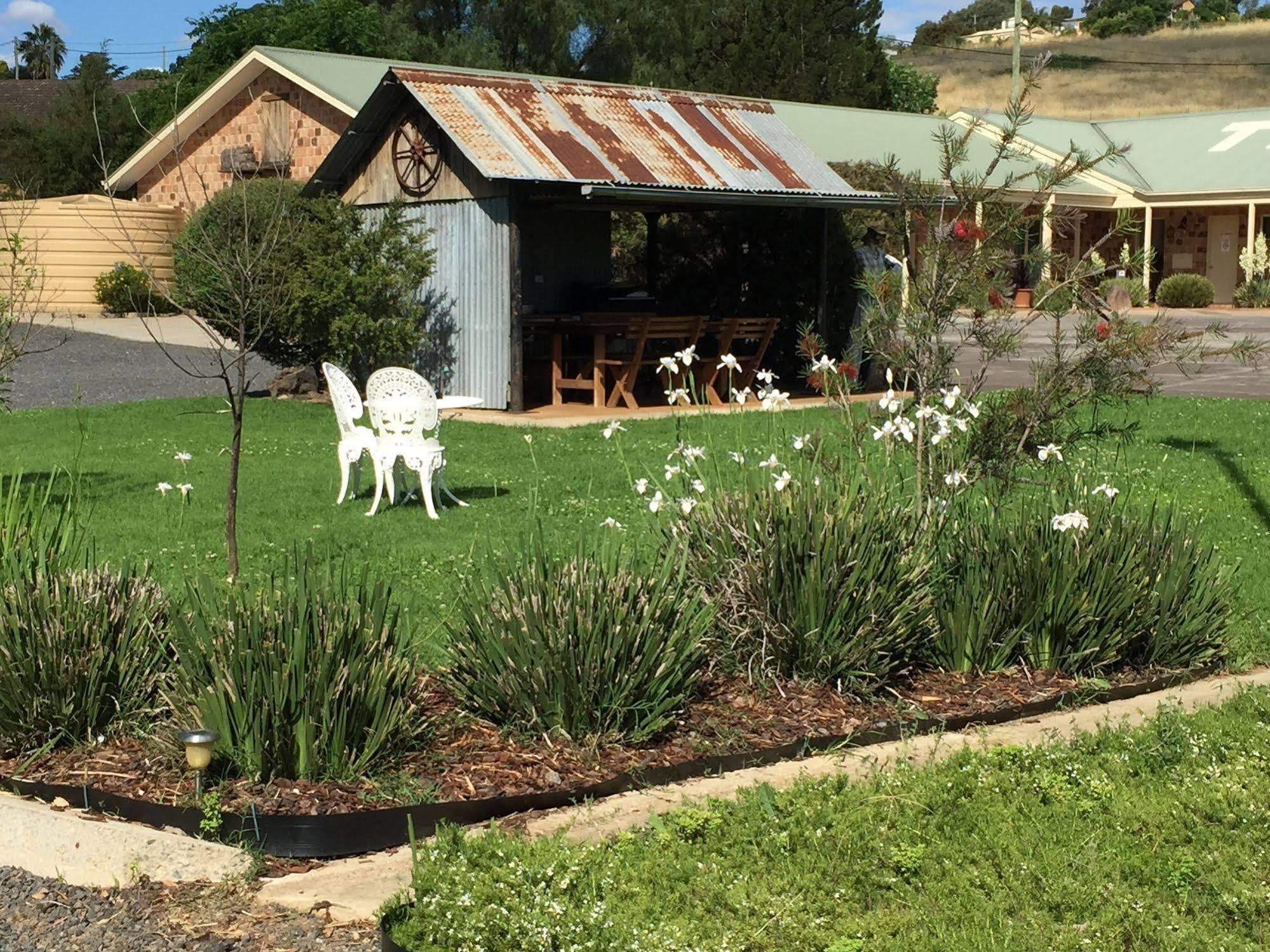 Tuckerbox Motor Inn Gundagai Ngoại thất bức ảnh